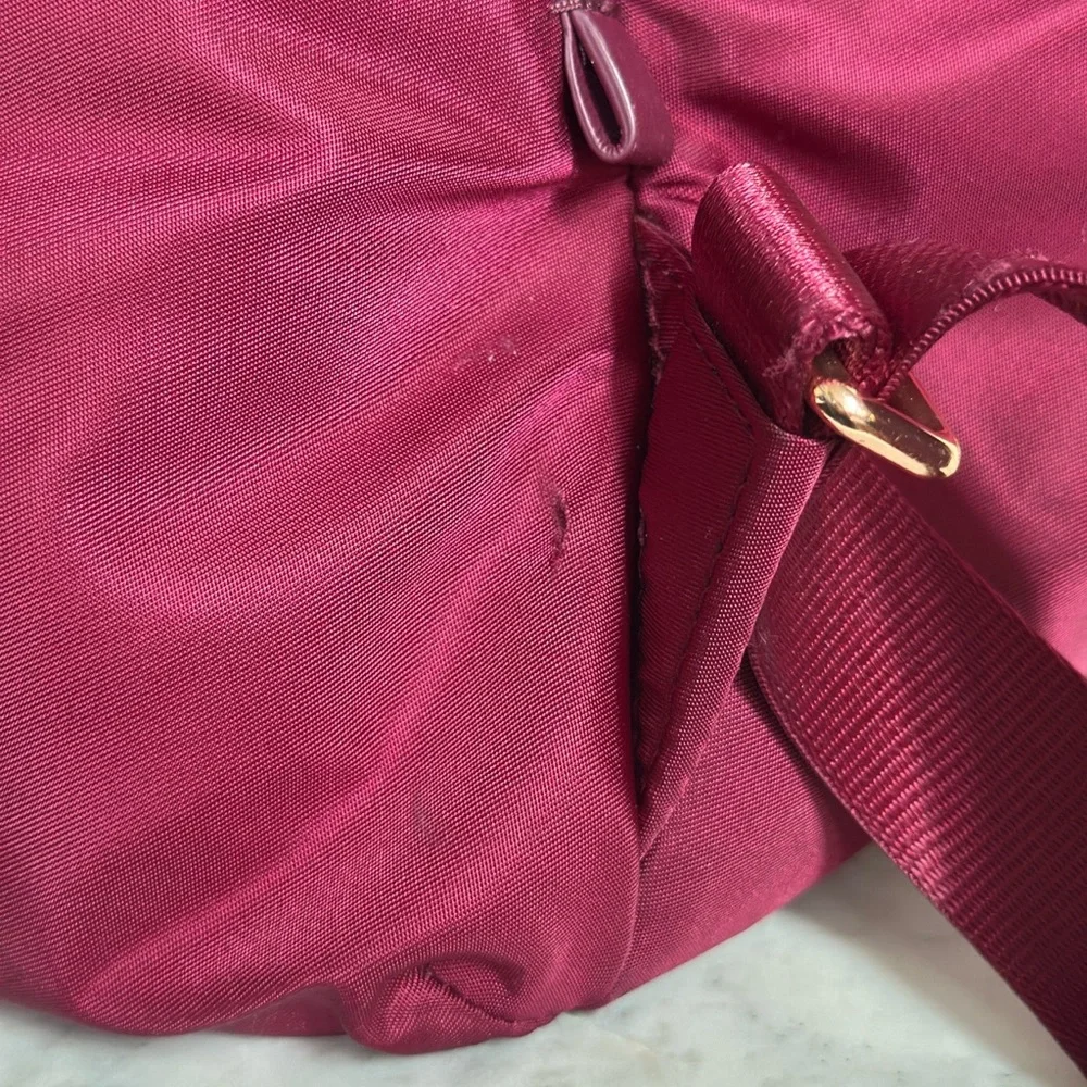 Tumi Voyageur Maroon Ladies Laptop Backpack with Gold Accents. Nylon and Leather - Picture 5 of 16